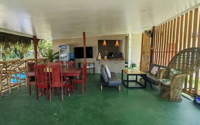 Green Dale’s Travellers Inn Puerto Princesa