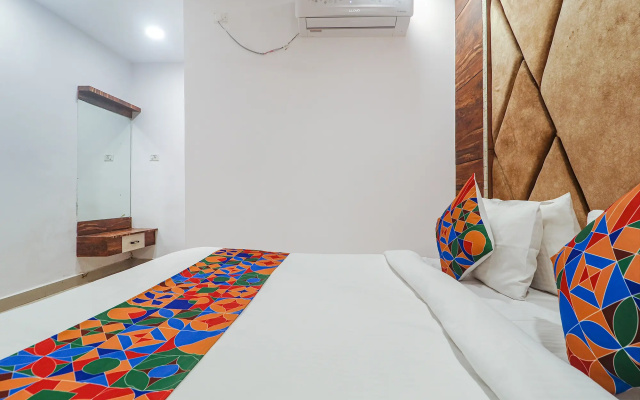 Fabhotel Double Tree