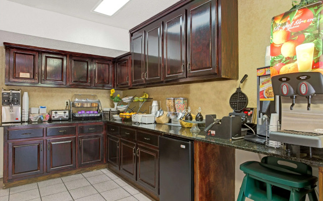 Baymont by Wyndham Smithfield