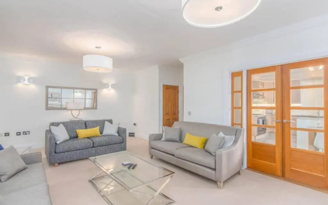 Jubilee Mansions 5* Retreat