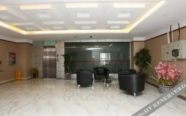 Tianjia Holiday Hotel (Nanjing Tianyin Avenue Metro Station Store)