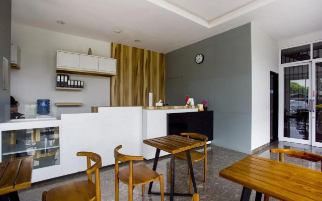 Collection O Bekasi Timur Near Gedung Juang Formerly Regia Tambun