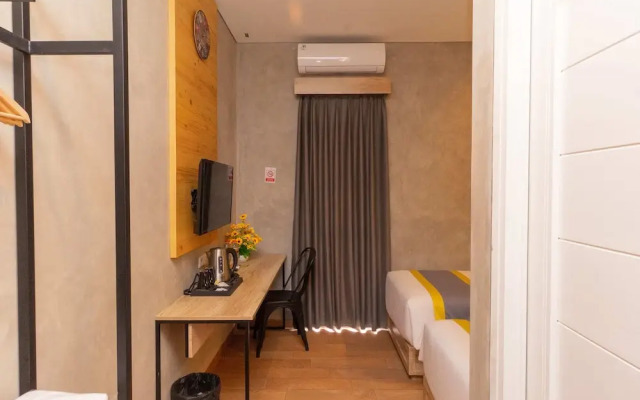 Summerville Hotel & Coffee Shop