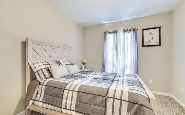 Family-friendly Tobyhanna Home: Lake & Pool Access