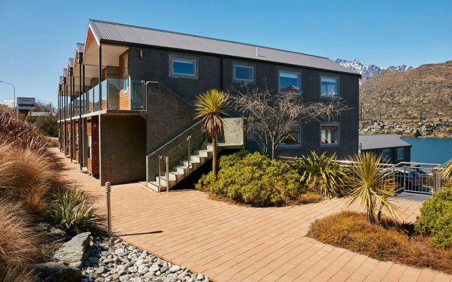 Alpine Village Apartments