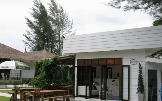 Sea Sand Sun Resort