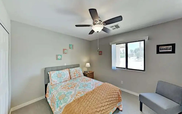 Luxe Retreat - Backyard Oasis