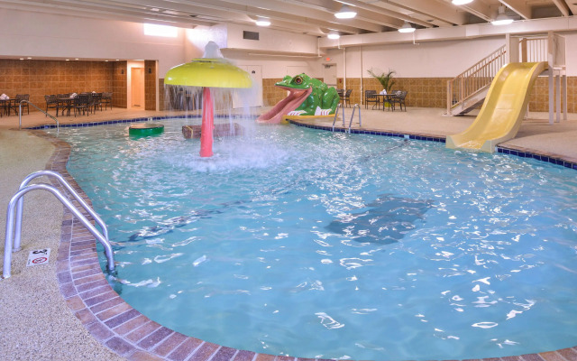 Best Western Plus Midwest Inn