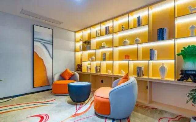 Zigui Park Hyatt Light Luxury Hotel