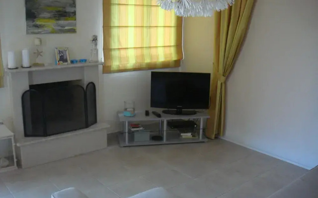 Jolie Villa