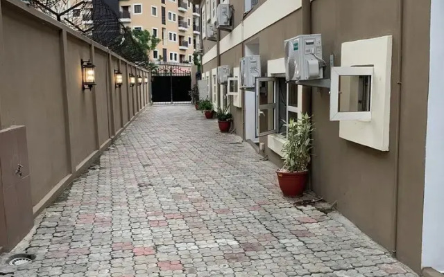 Signature apartments