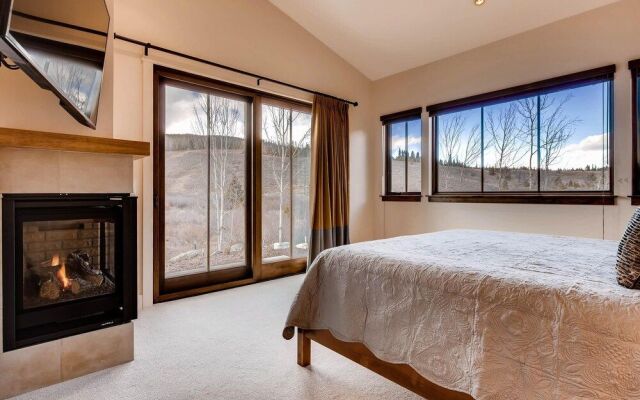 River Song At The Shores