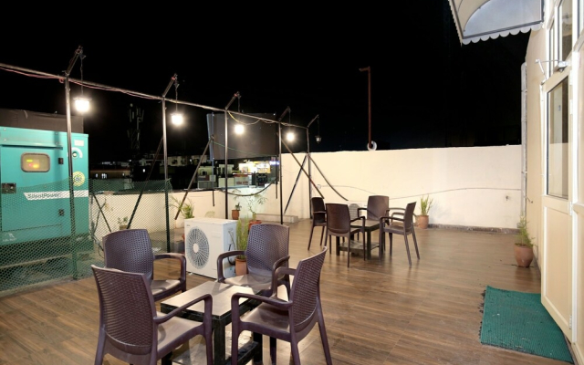 OYO 14832 Hotel Rooftop