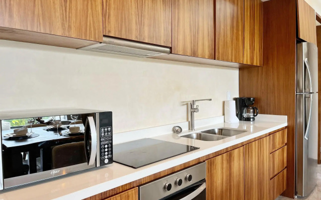 Mistiq Luxury Condo