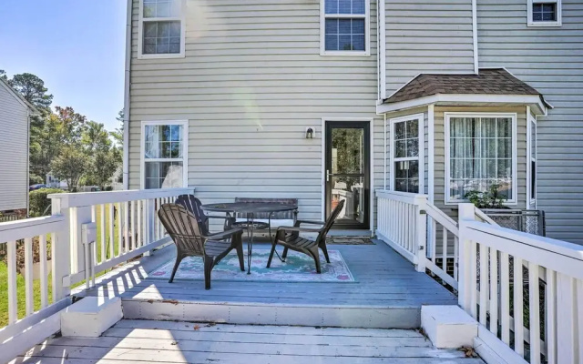 9 Mi to Richmond: Sandston Home w/ Office