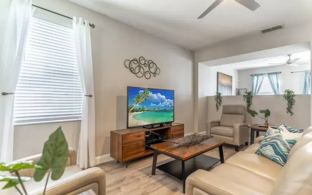 185 Windwood Bay