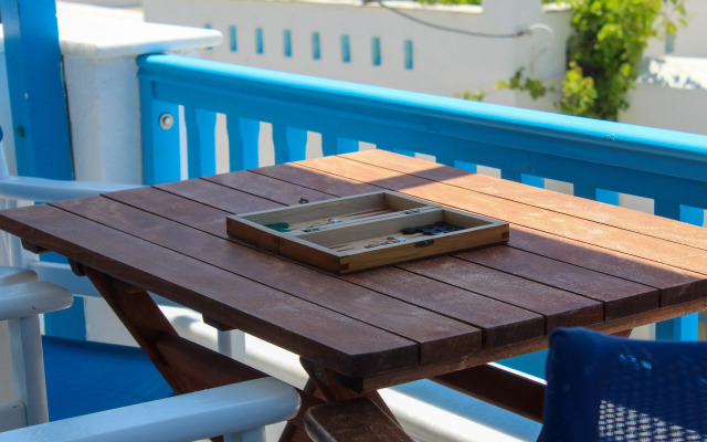 Sea View Apartments & Studios