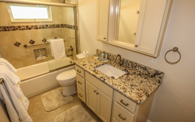 141 Coconut Dr. - M