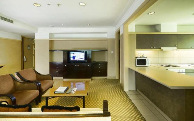 Pacific Regency Hotel Suites