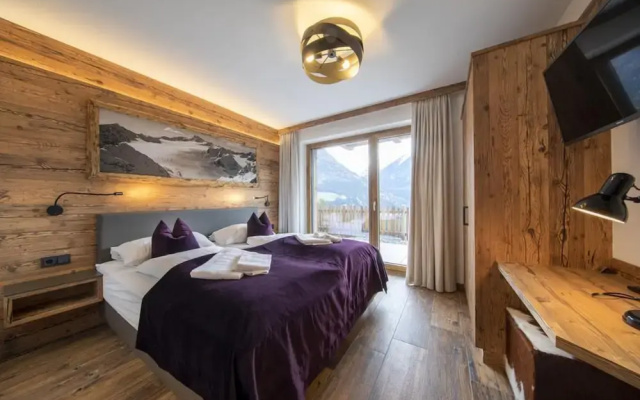 Chalet With ski Access, Neukirchen