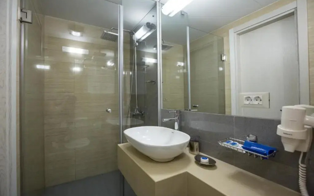 Atlantic Garden Resort