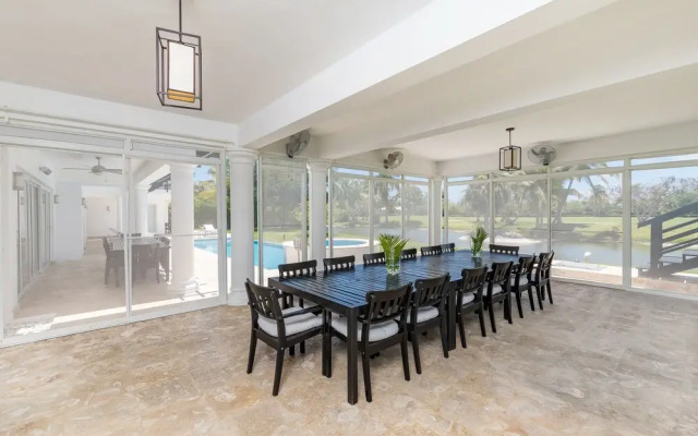 Lake View Villa
