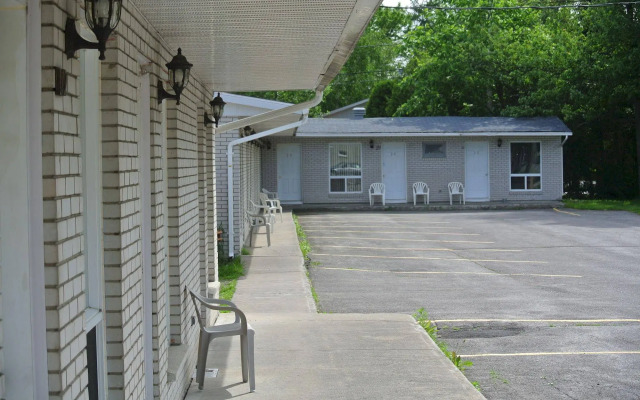 Motel Bonsoir