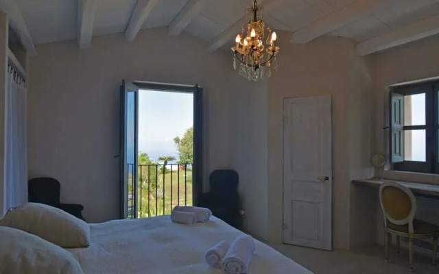 Villa Palomina 8 in Cefal