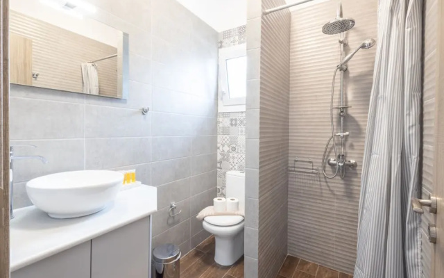 Beachfront 2-bedroom Stay in Voula
