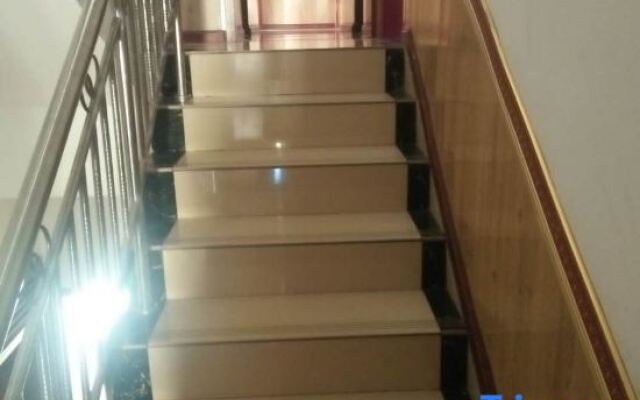 Zoergai Aba Xinyuan Business Hotel