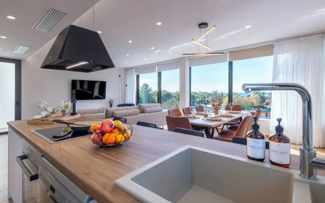 Riviera Escape Suites