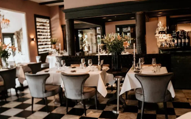 Luxury Vintage Hotel Villa Beukenhof