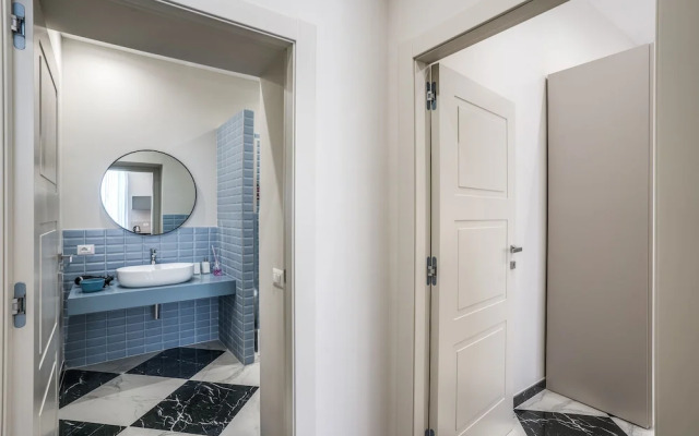 Pink Rose in Naples With 1 Bedrooms and 1 Bathrooms