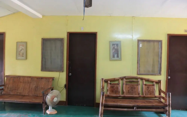 Coron Reef Pension House
