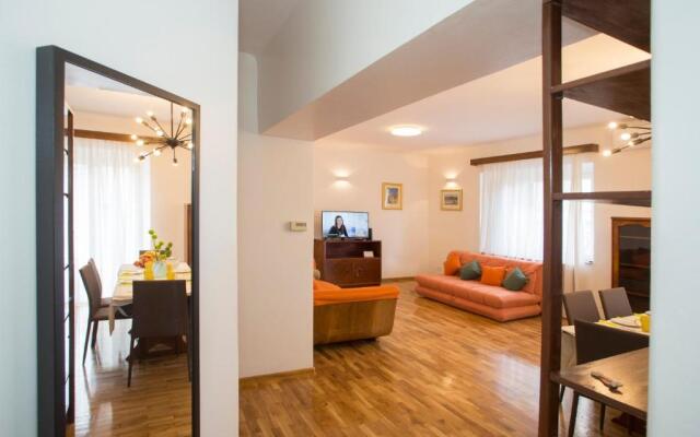Apartment Mina