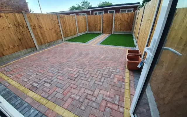 Lovely 5-bed House in Essex