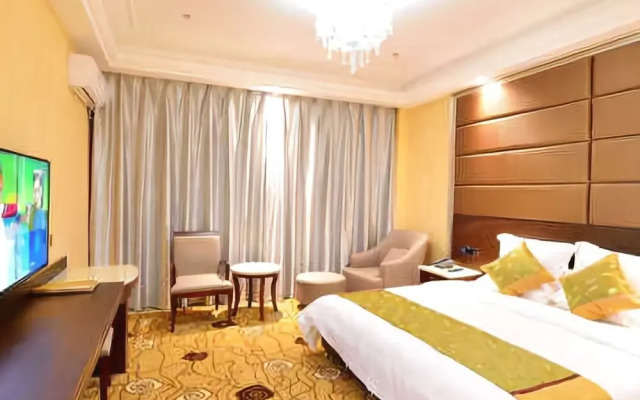 Fuyun Riverside Holiday Hotel (Riverside Scenic Area)