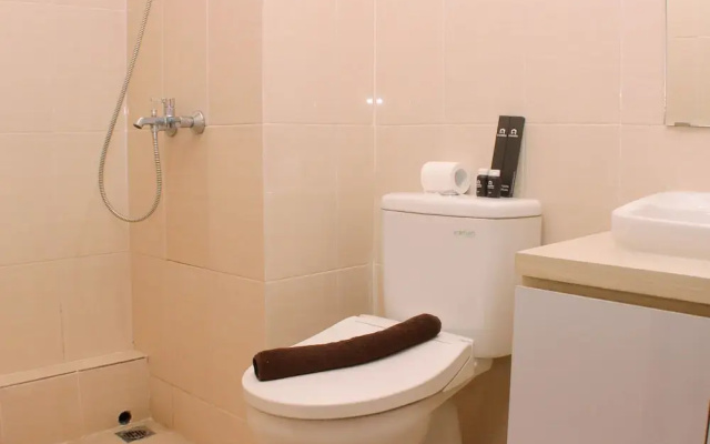 Cozy And Comfort Living 1Br At Oasis Cikarang Apartment