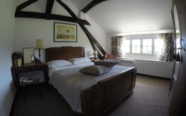 Guest House "Près des Montgolfières"