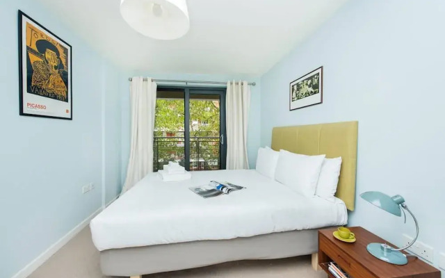 Stylish And Bright 3Br Apartment With Terrace