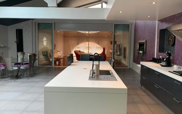 Spacieux logement domaine securise