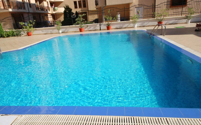 Menada Amadeusz 1 Apartments