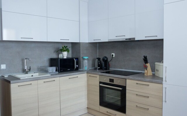 FM Luxury 1-BDR Apartment  with Terrace