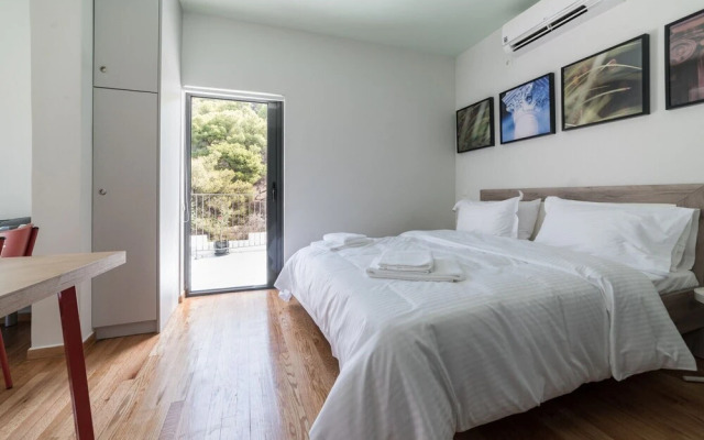 Zoia The Hill 9 Athens City Center