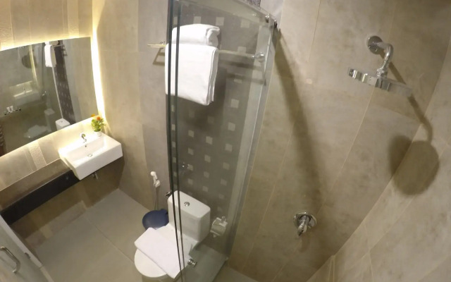 Biz Boulevard Hotel