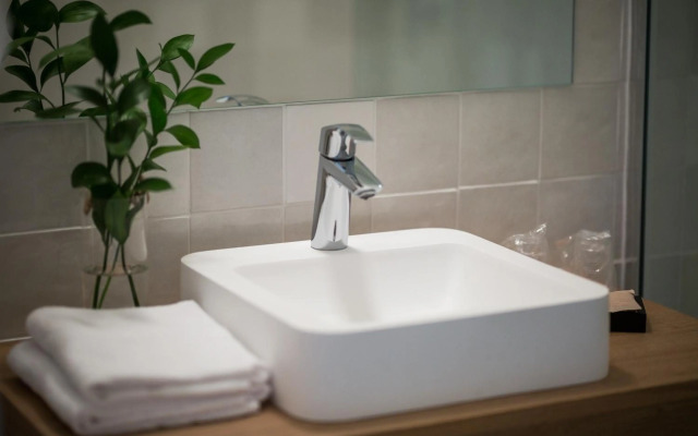 Best Western Le Bois De La Marche