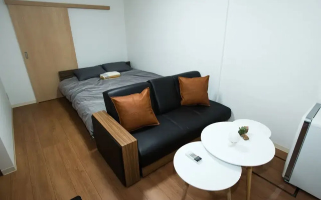 YUYU House - Imazado Anywhere Door