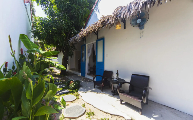 Cashew Tree Bungalow