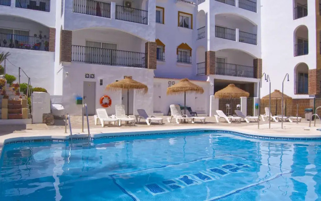 Spacious 2 bed holiday apartment in Calahonda