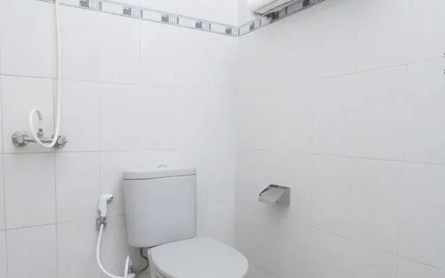 Hotel Dewi Sri by OYO Rooms